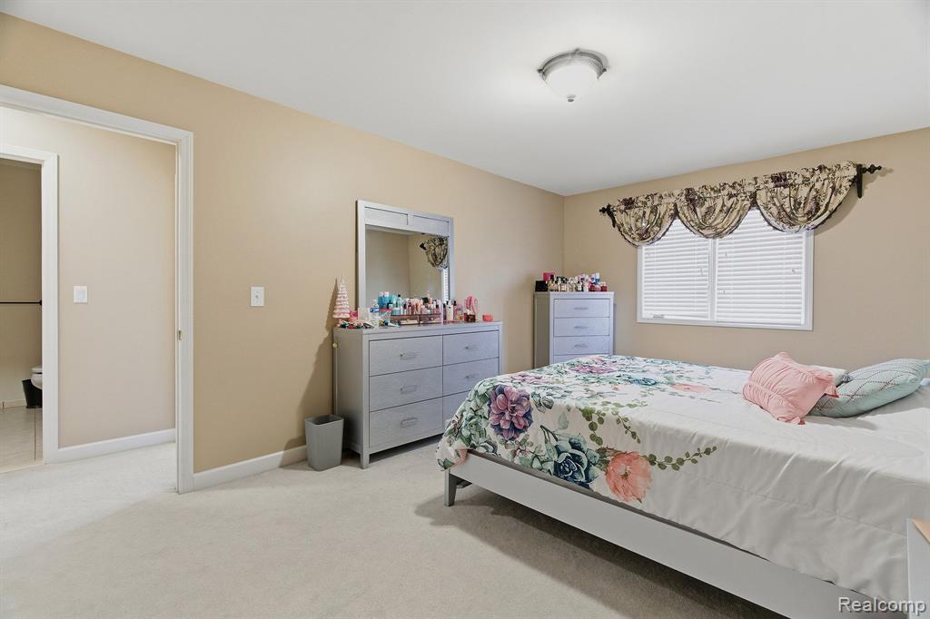 54395 White Spruce Lane, Shelby Twp, MI 48315 — Photo 20