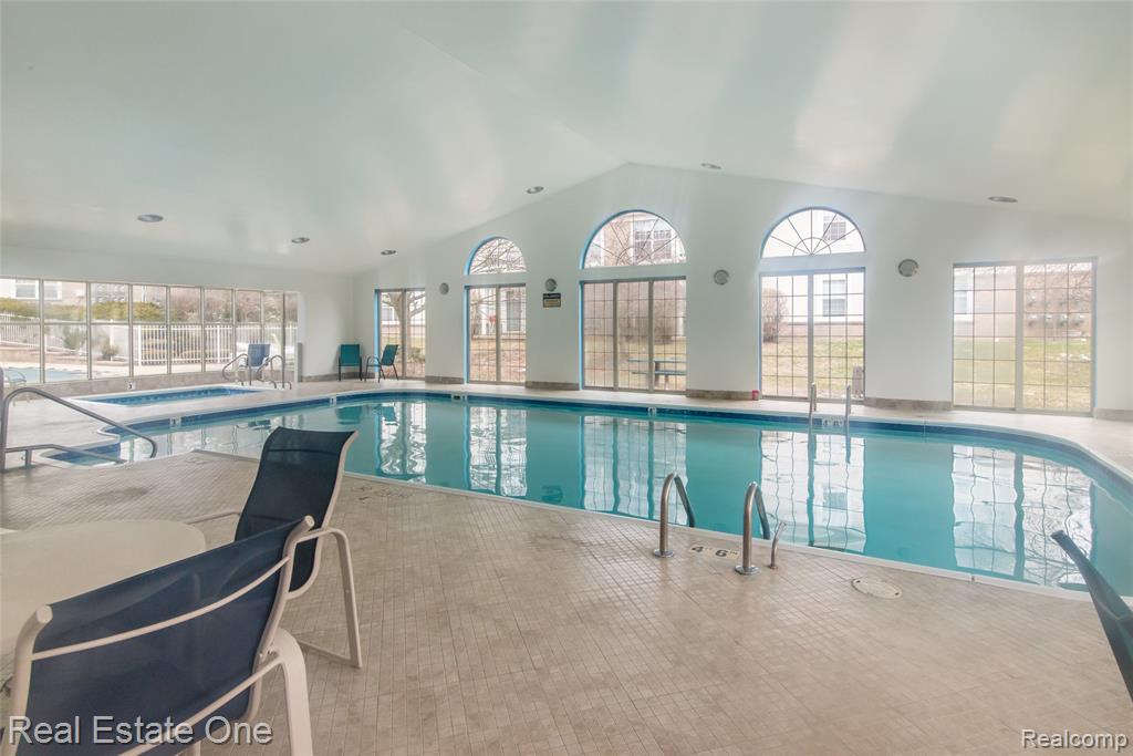 245 Brookwood Drive, 16, South Lyon, MI 48178 — Photo 20
