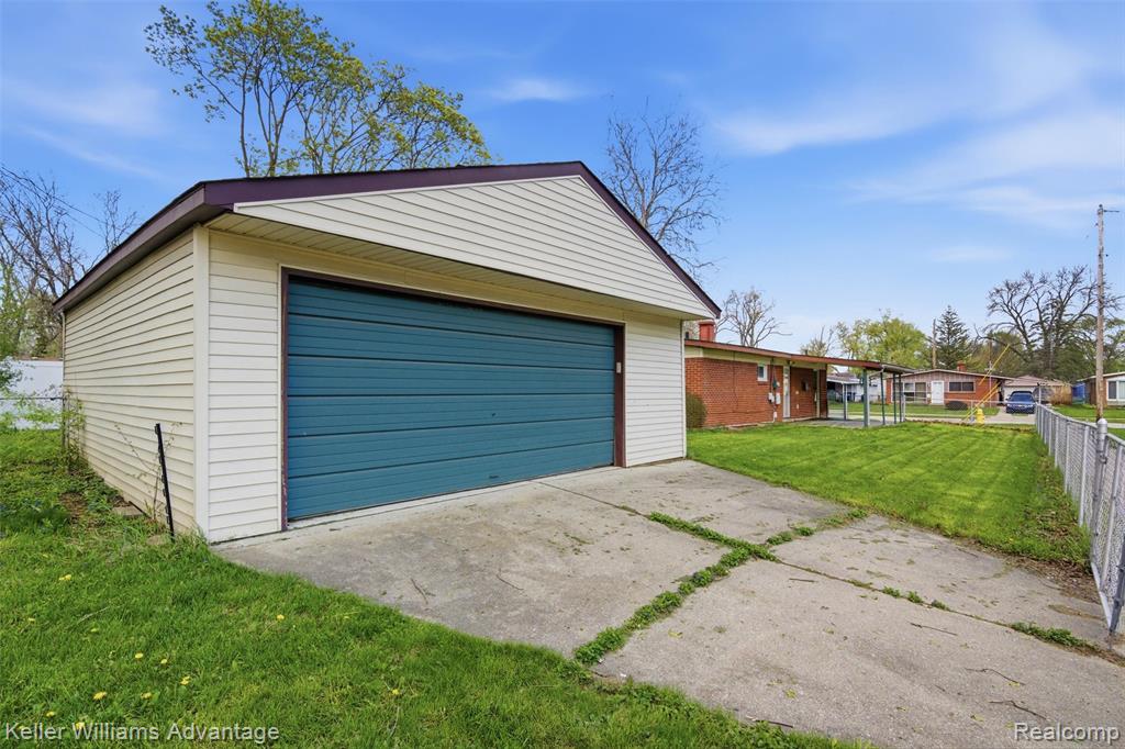 7435 Lathers Street, Westland, MI — Photo 28