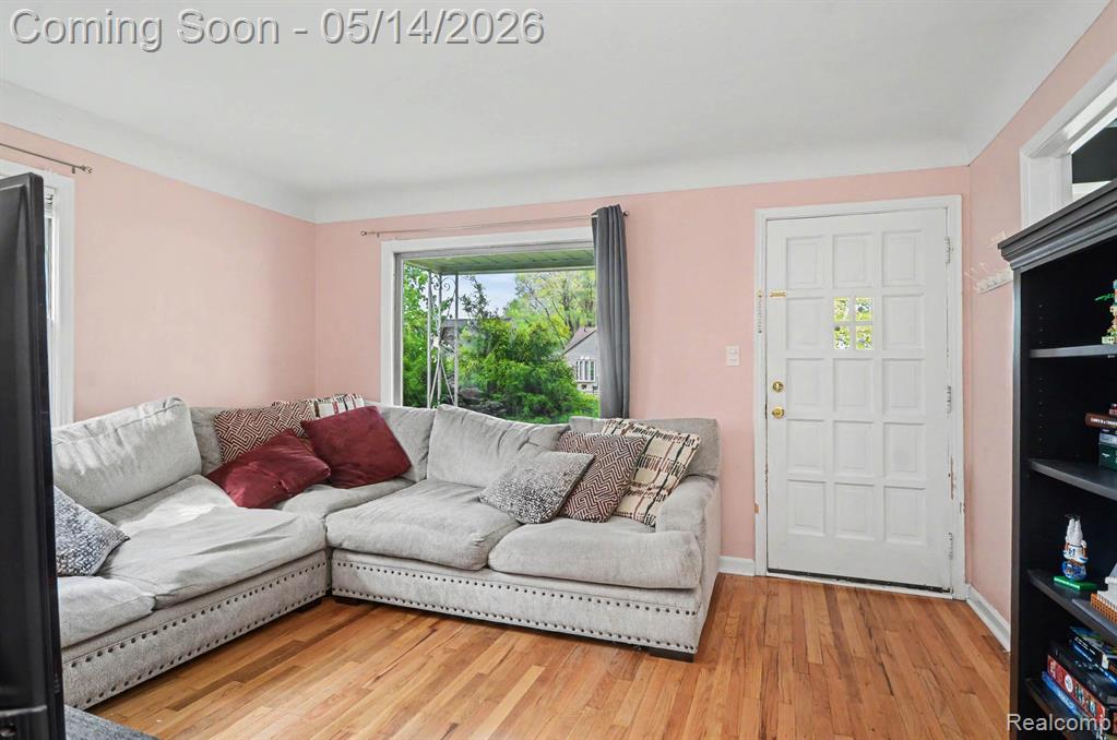 21900 Revere Street, Saint Clair Shores, MI 48080 — Photo 6