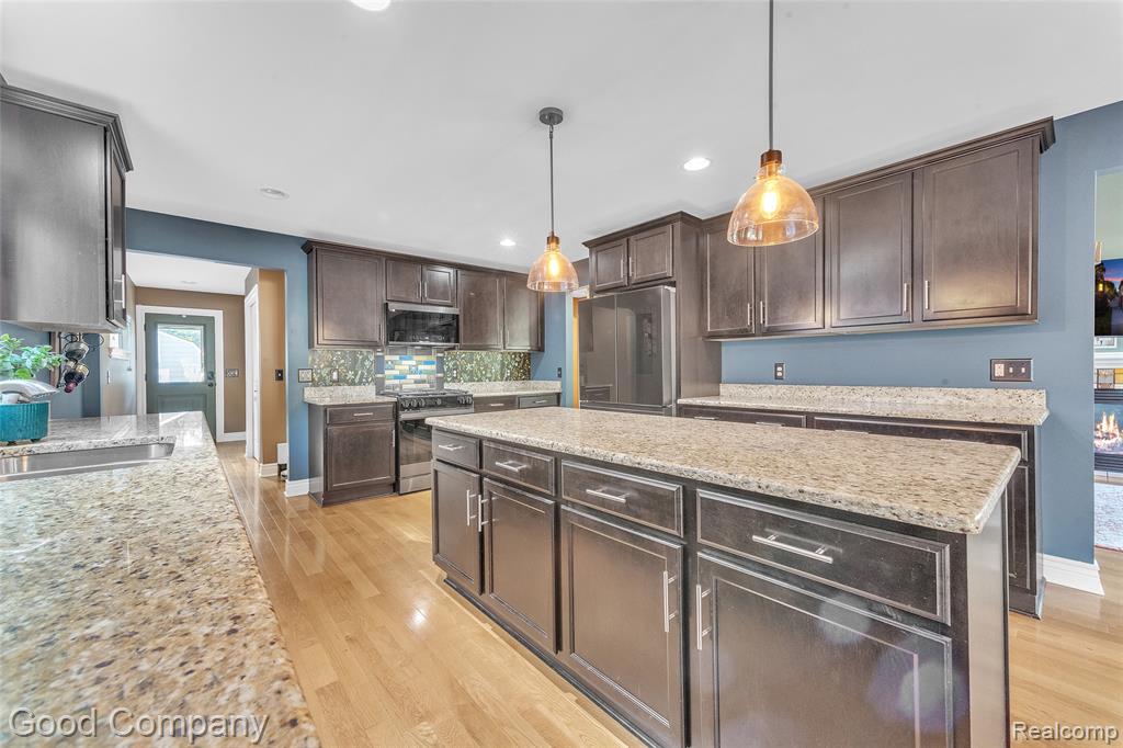 409 N Vermont Avenue, Royal Oak, MI 48067 — Photo 8