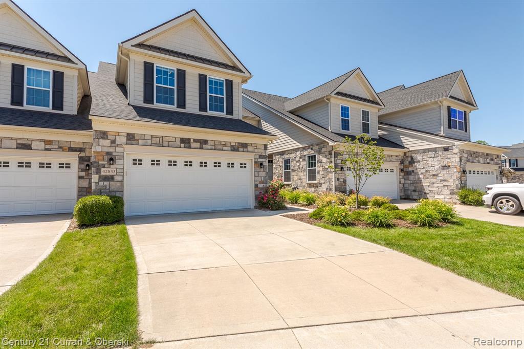 42833 CARDINAL Way, Novi, MI — Photo 2