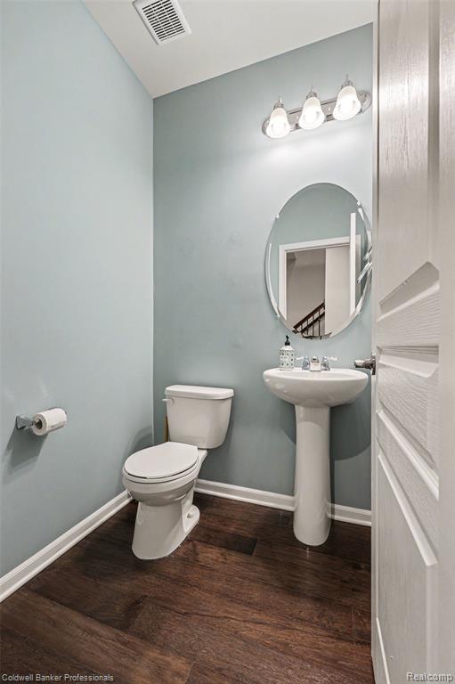 4883 Broomfield Way, Lake Orion, MI — Photo 13