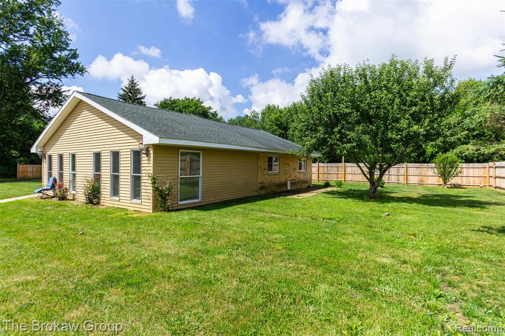 7272 N Lapeer Road, Fostoria, MI 48435 — Photo 37