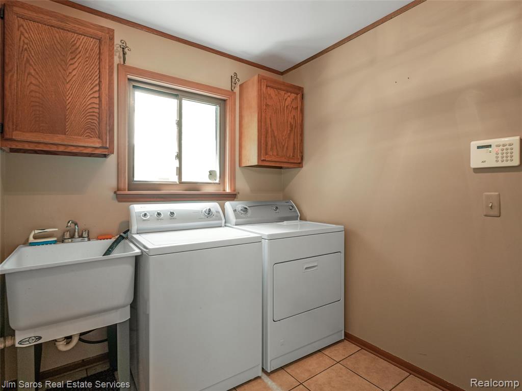 40252 Aynesley Street, Clinton Twp, MI 48038 — Photo 8