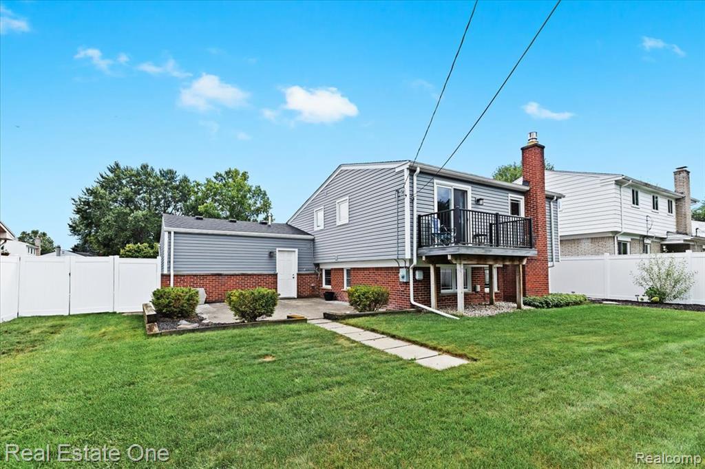 40718 Ivywood Lane, Plymouth, MI 48170 — Photo 32