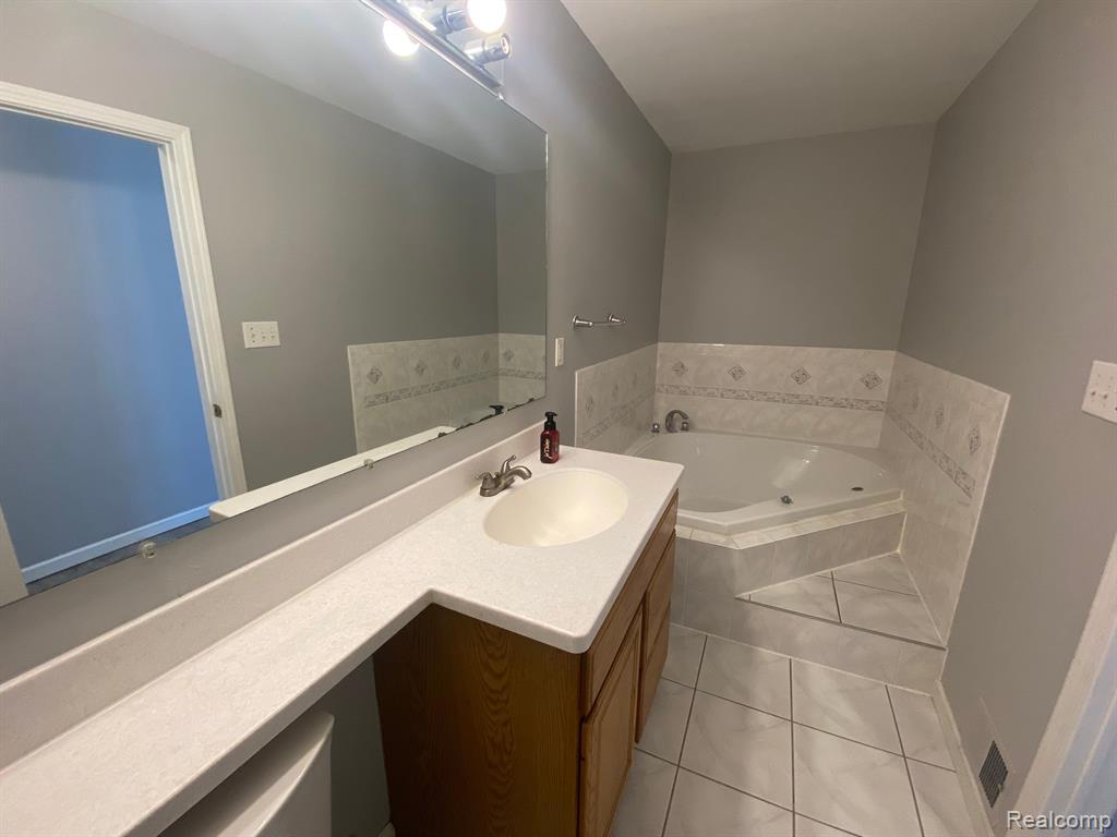 5951 HURON Street, Taylor, MI — Photo 9
