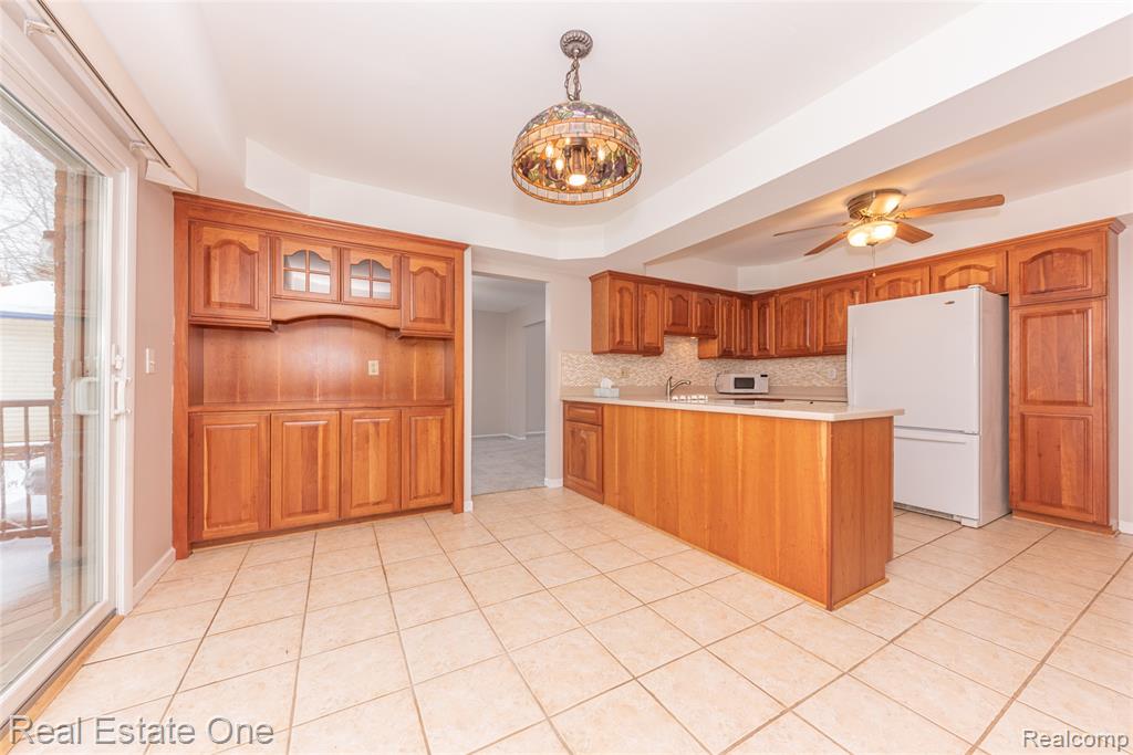 41958 Sunderland Drive, Canton, MI 48187 — Photo 23