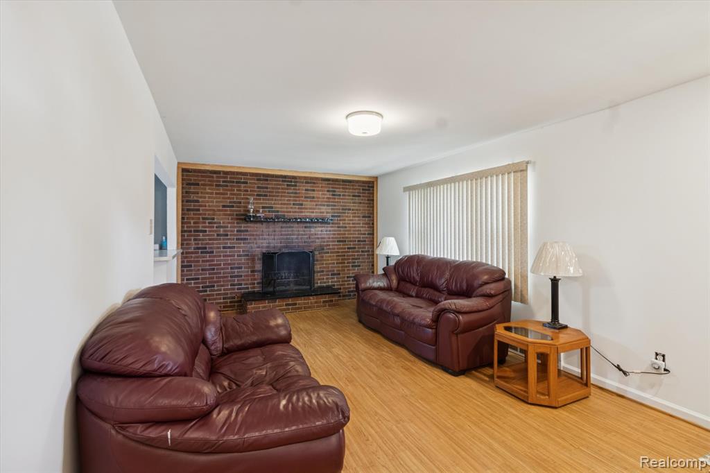 639 N Harvey Street, Westland, MI — Photo 7
