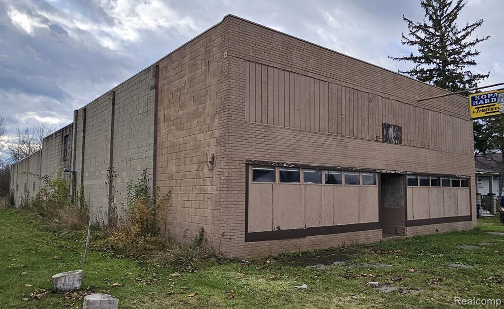 3310 WADSWORTH Road, Saginaw, MI 48601