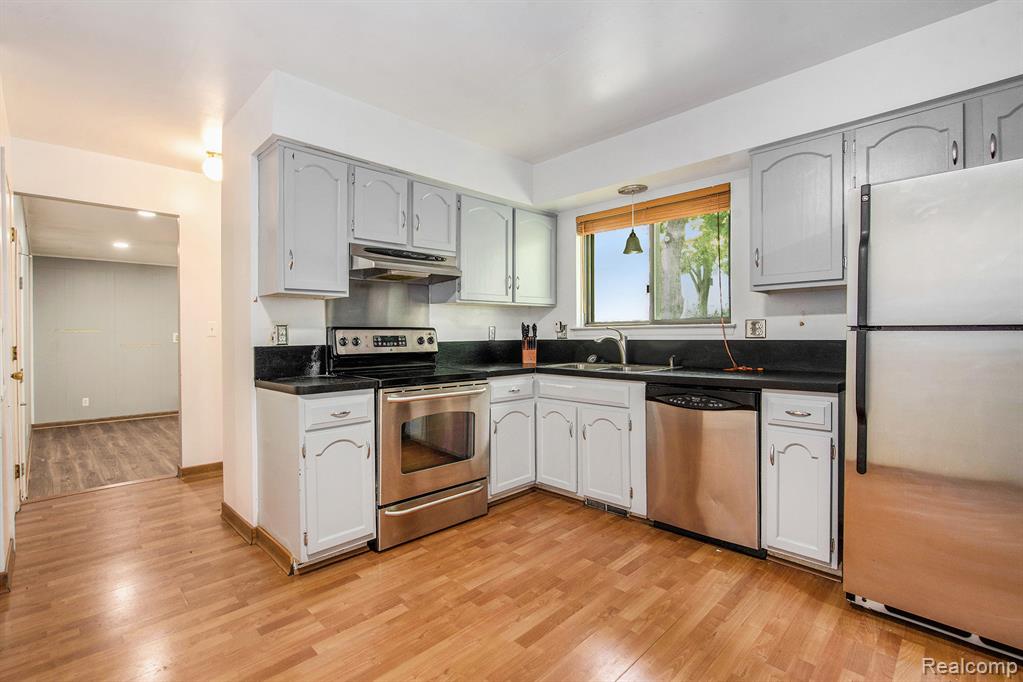 1817 Hamlet, Ypsilanti, MI 48198 — Photo 8