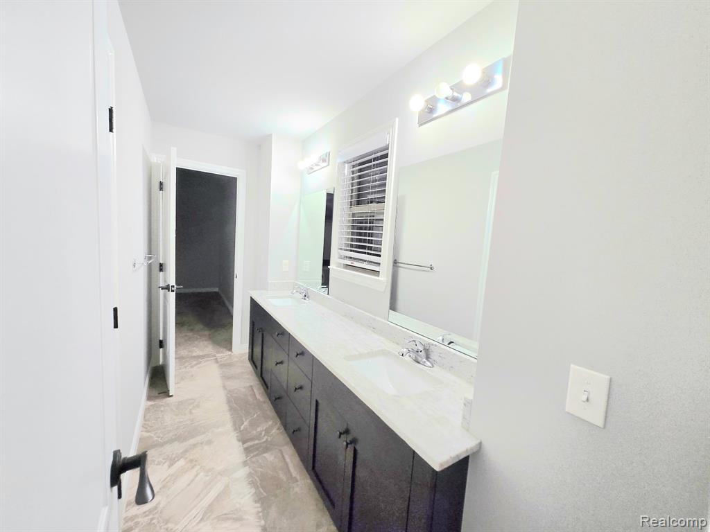 15342 Amberfield Drive, Macomb, MI 48042 — Photo 48