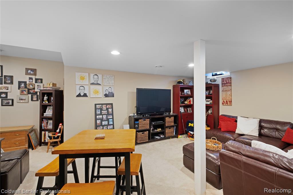 9283 Betsie Drive, Grand Blanc, MI 48439 — Photo 19
