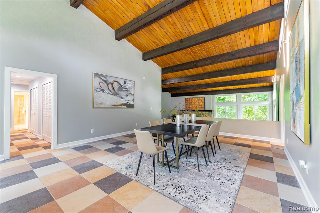 5815 Bloomfield Glens Road, West Bloomfield, MI — Photo 9