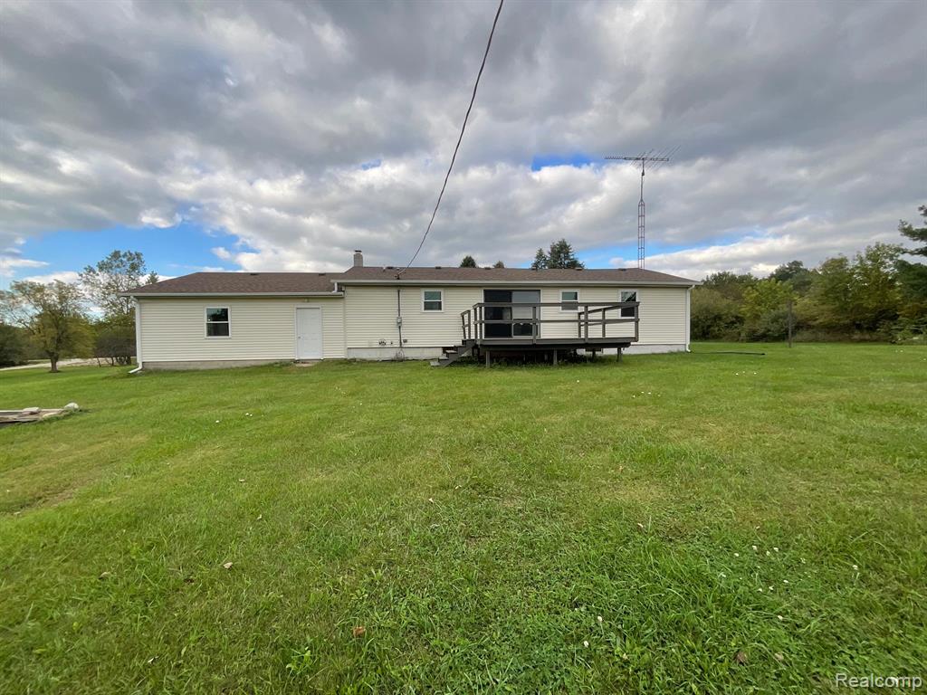 3076 KINGS MILL Road, North Branch, MI 48461 — Photo 8