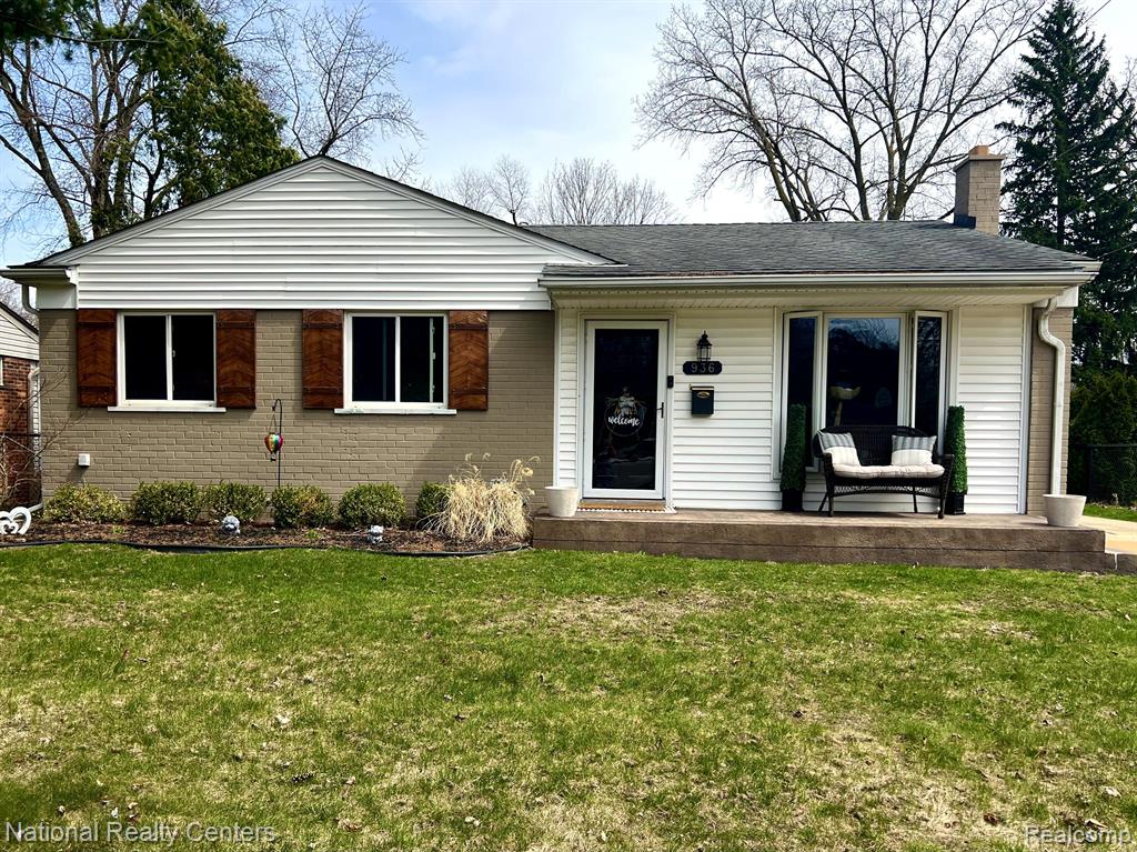 936 ALLEN Drive, Northville, MI 48167 — Photo 2
