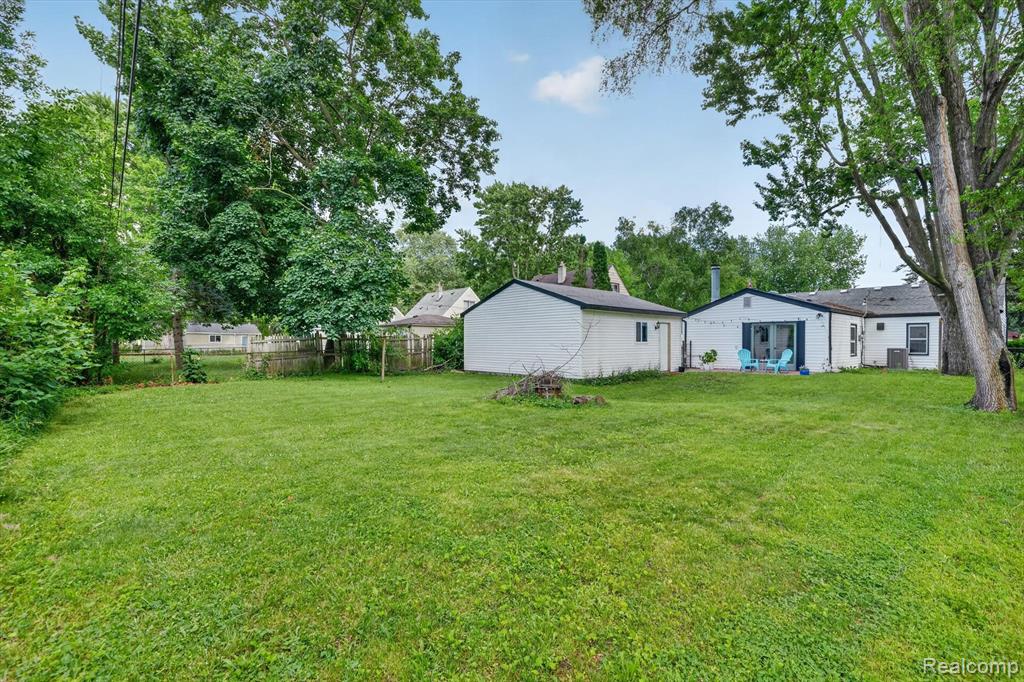 32326 Florence Street, Garden City, MI — Photo 38