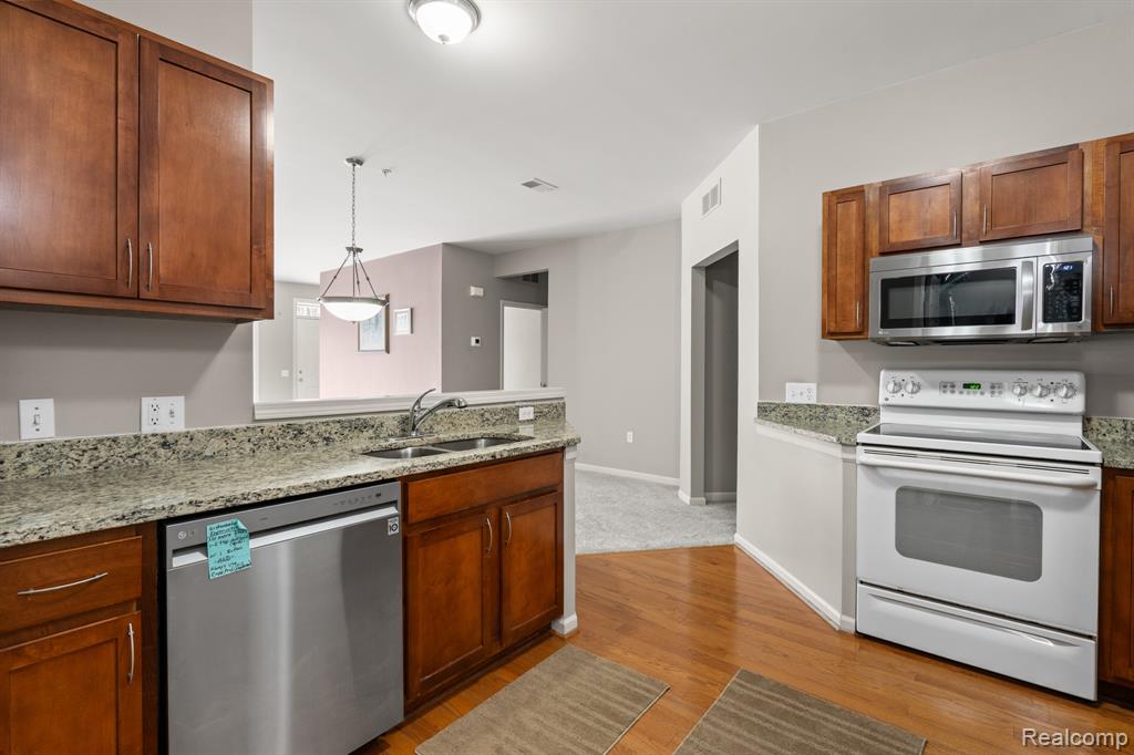 3276 Theodore E, 2, Wixom, MI 48393 — Photo 12