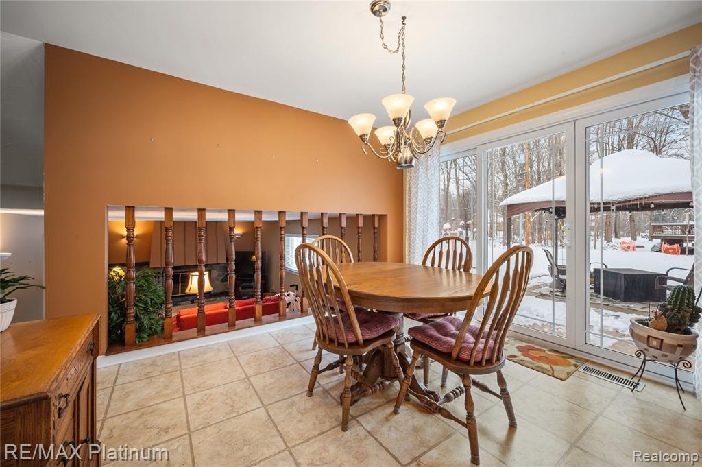 839 Harlequin Court, Highland, MI — Photo 8