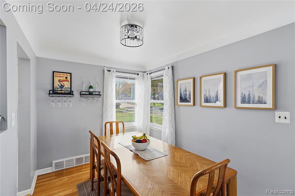 8570 Troy Street, Oak Park, MI 48237 — Photo 5