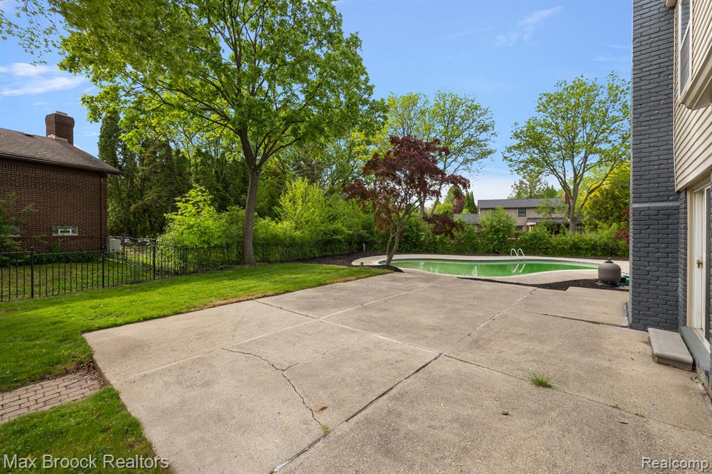 4573 Ranch Lane, Bloomfield Hills, MI 48302 — Photo 33