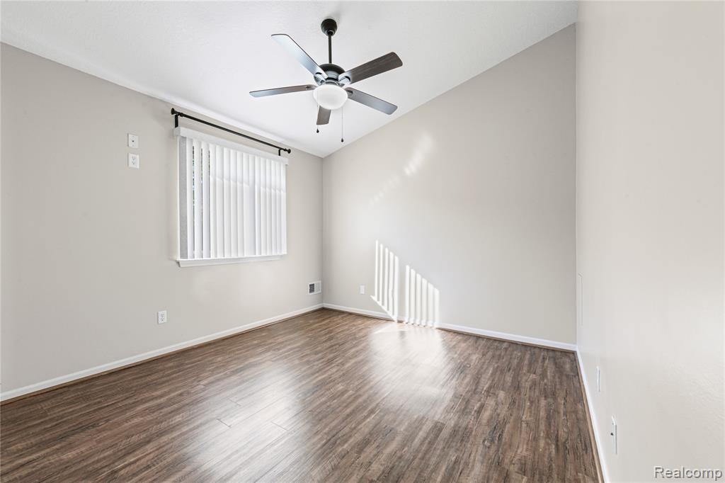 23351 Stiles Court, Brownstown, MI 48183 — Photo 11