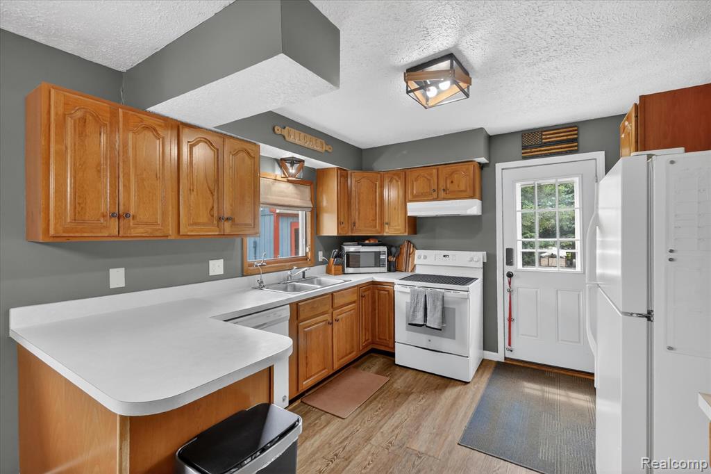 3350 Cemetery Road, Fowlerville, MI 48836 — Photo 9