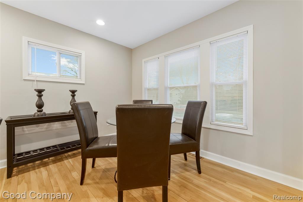 824 Florence Avenue, Royal Oak, MI 48067 — Photo 10