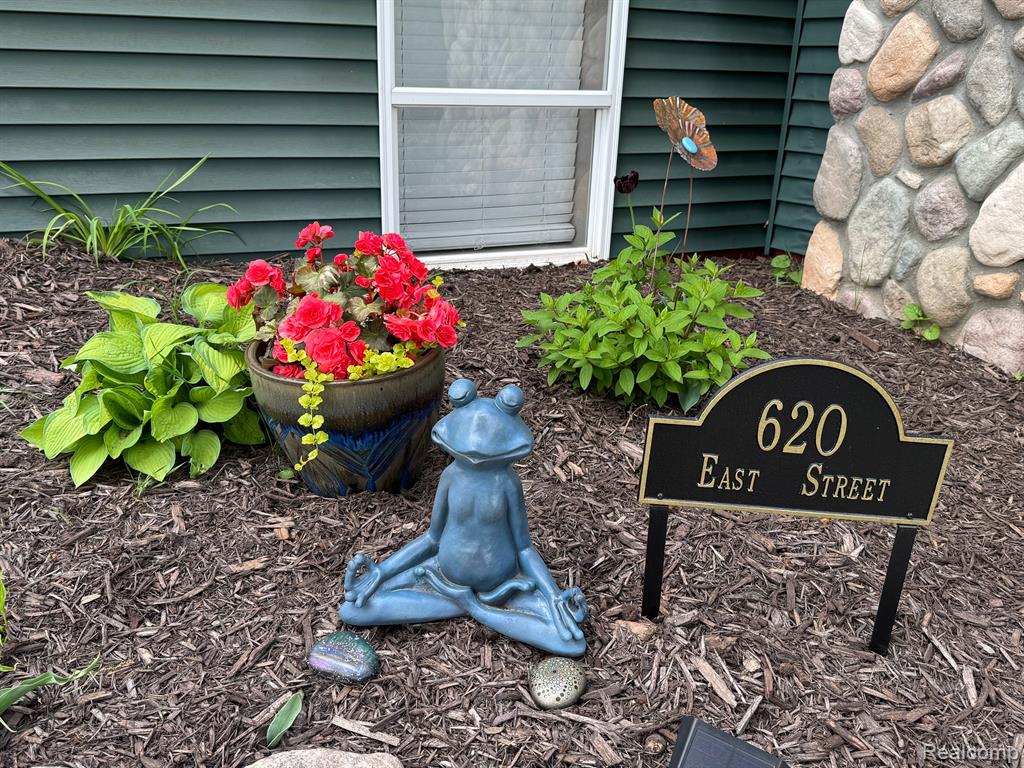 620 EAST Street, Milford, MI 48381 — Photo 41