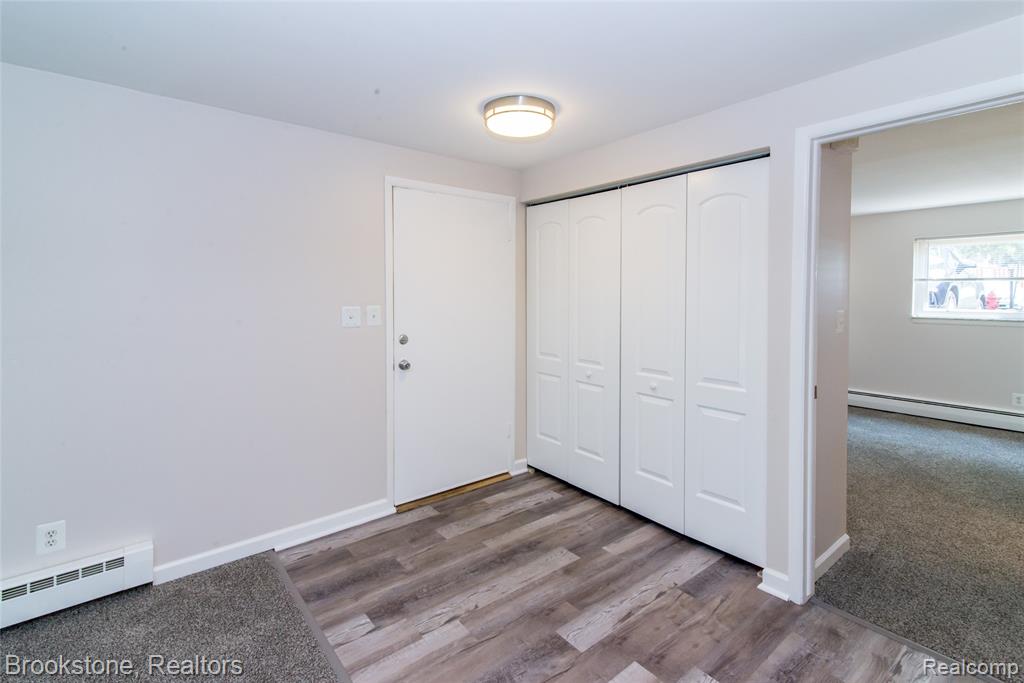 31831 Grand River Avenue, 49, Farmington, MI 48336 — Photo 3