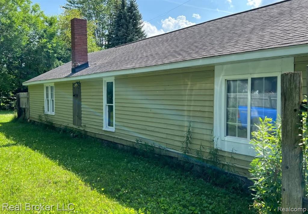 4321 BEACH Street, Akron, MI 48701 — front exterior