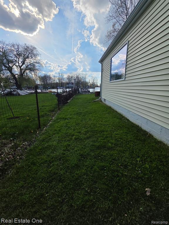 11476 Patterson Lake Drive, Pinckney, MI 48169 — Photo 9
