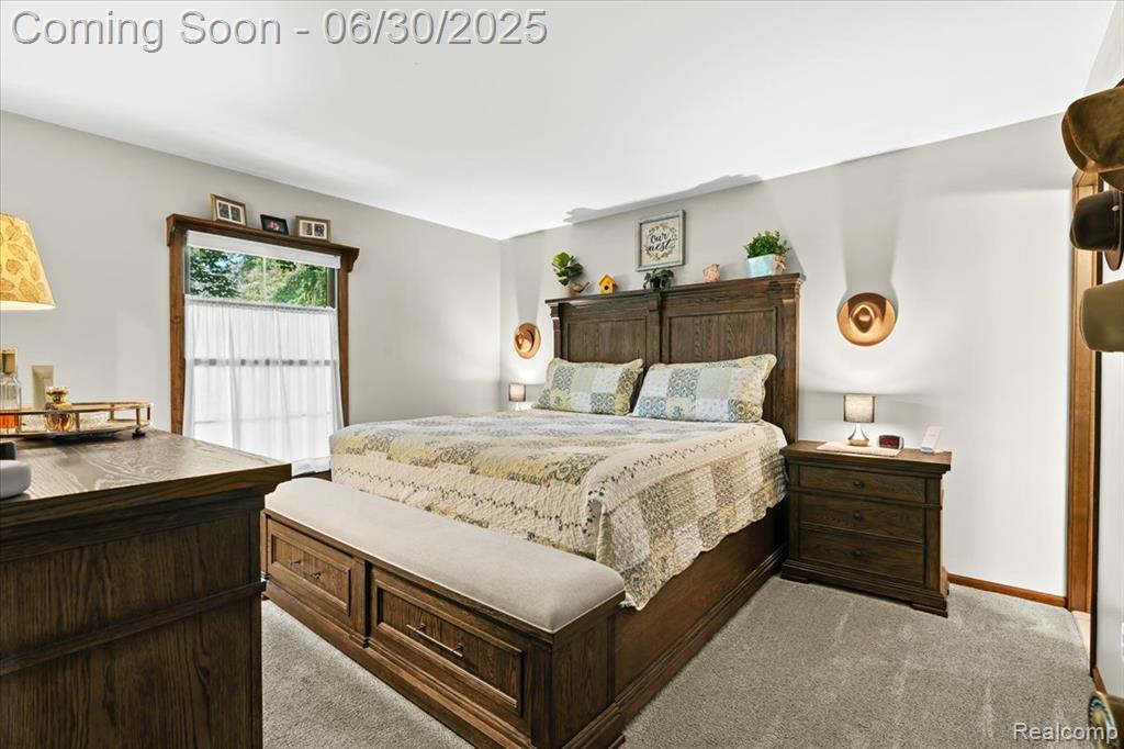 7248 Parkwood Drive, Fenton, MI 48430 — Photo 17