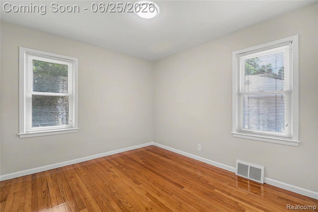 4427 Groveland Avenue, Royal Oak, MI 48073 — Photo 10