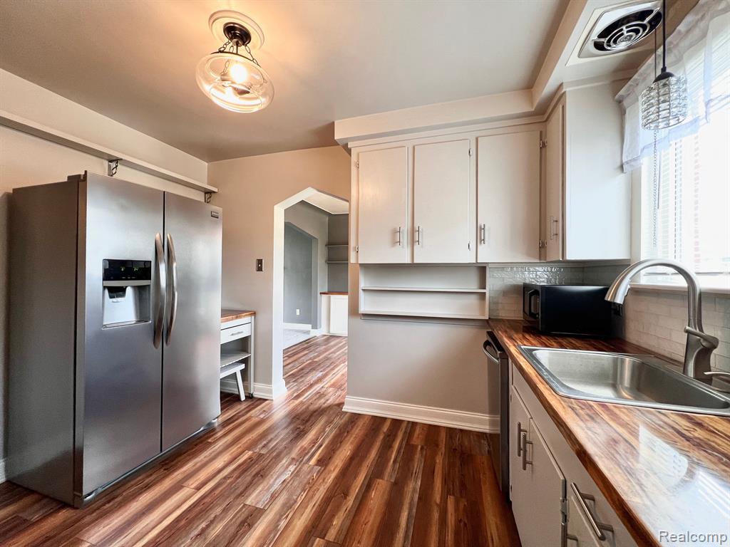 8488 HARDING, Center Line, MI 48015 — Photo 21