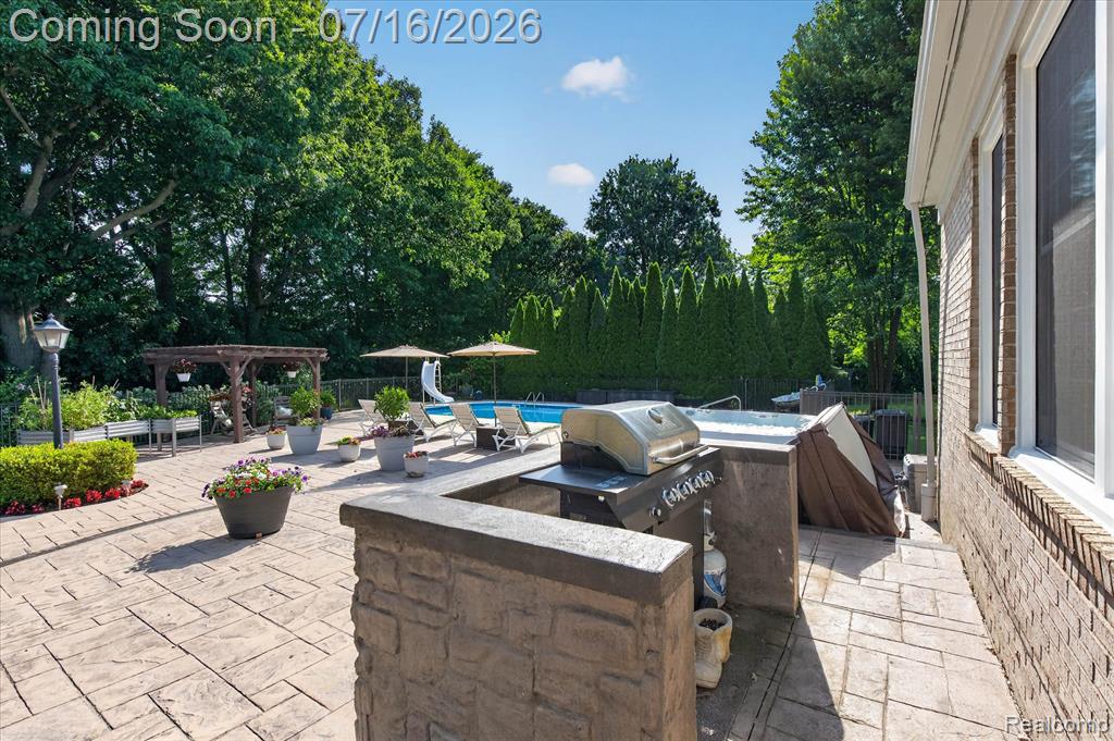 48560 Manhattan Circle, Canton, MI 48188 — Photo 53
