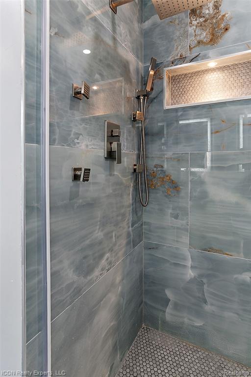 6727 Napier Road, Plymouth, MI 48170 — Photo 20