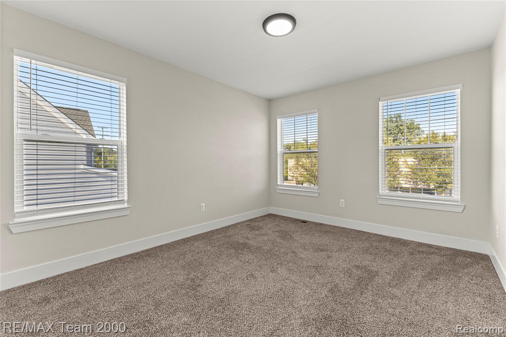 215 Clinton Street, Romeo, MI 48065 — Photo 32