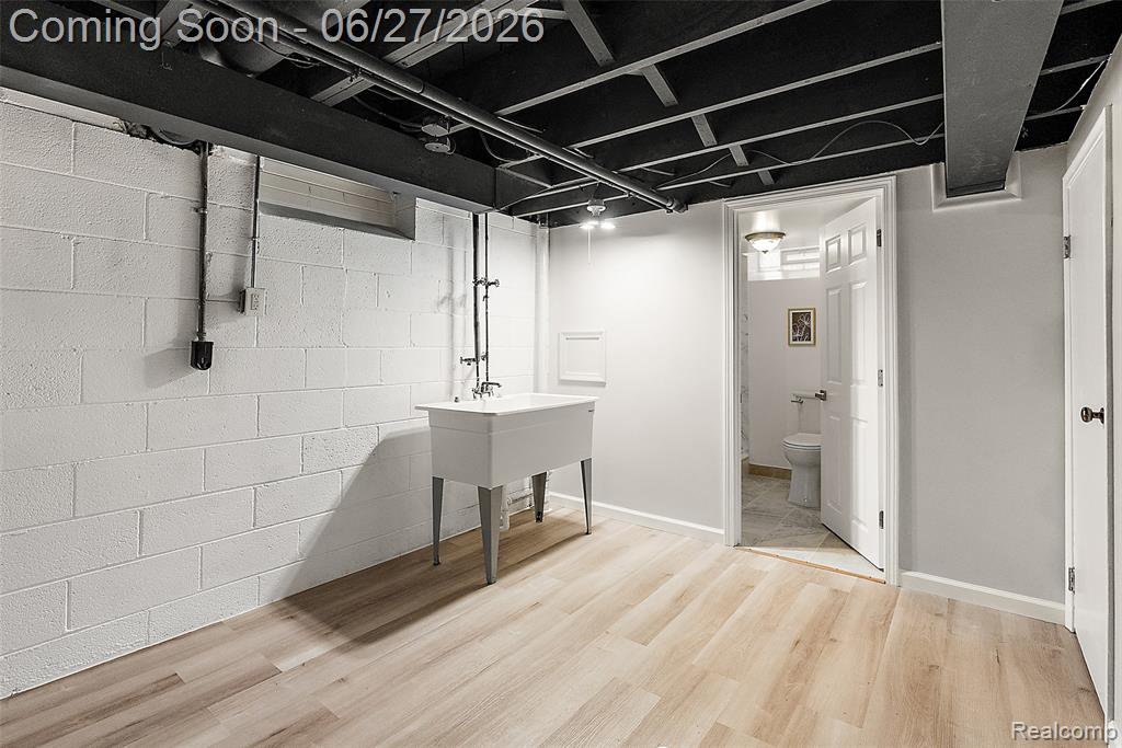 21235 River Road, Grosse Pointe Woods, MI 48236 — Photo 30