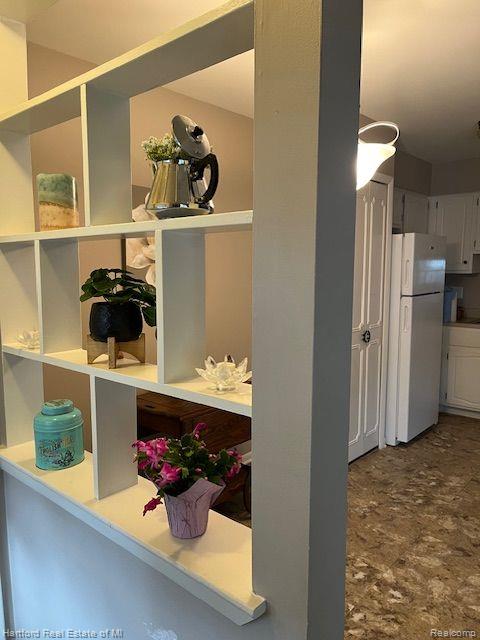 50018 Helfer Boulevard, Wixom, MI 48393 — Photo 3