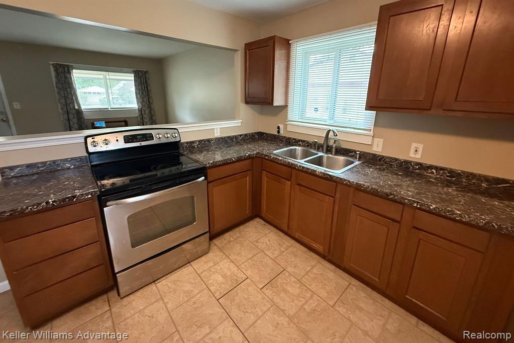649 Oswego Avenue, Ypsilanti, MI 48198 — Photo 14