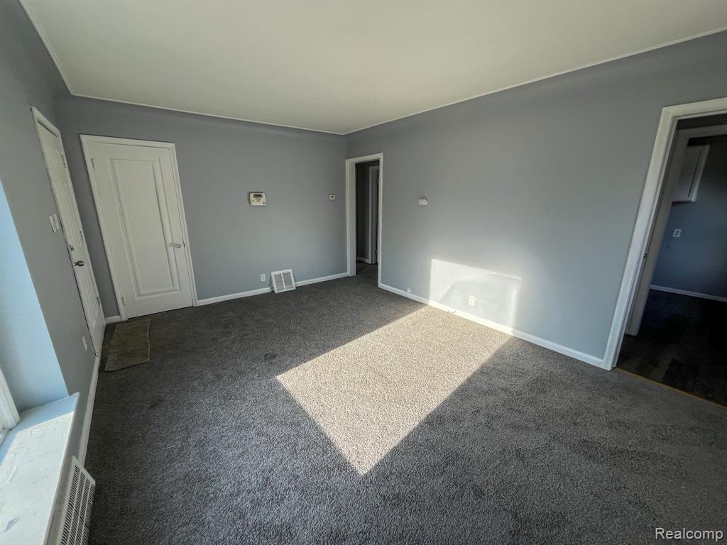 5900 CADIEUX Road, Detroit, MI 48224 — Photo 5