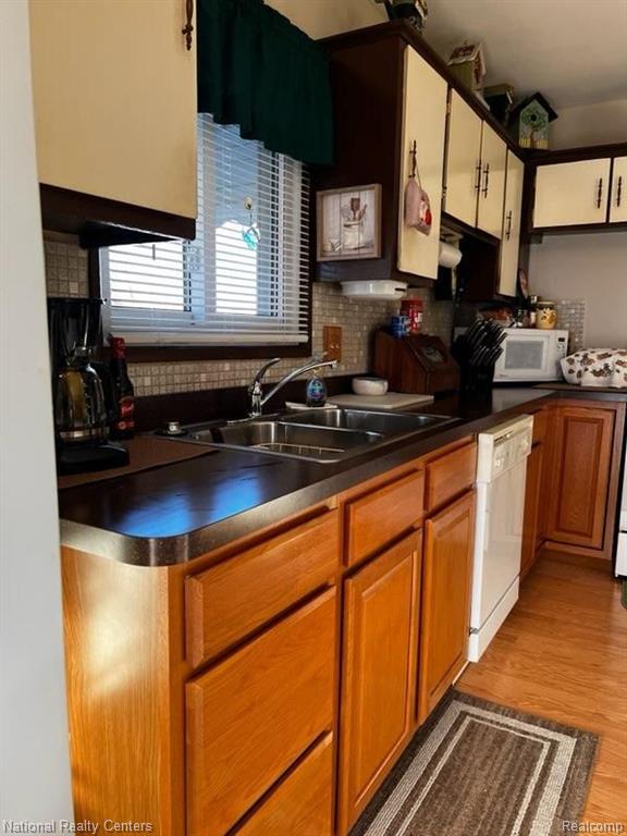 6157 DEERING Street, Garden City, MI — Photo 5
