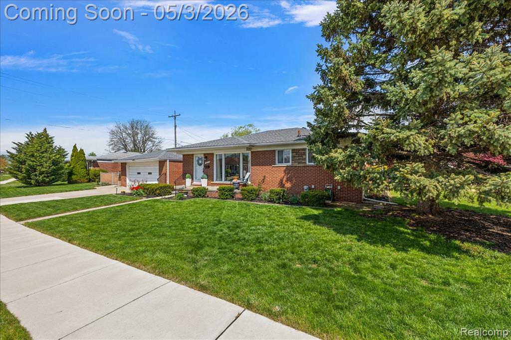 18241 Airport, Fraser, MI 48026 — Photo 4