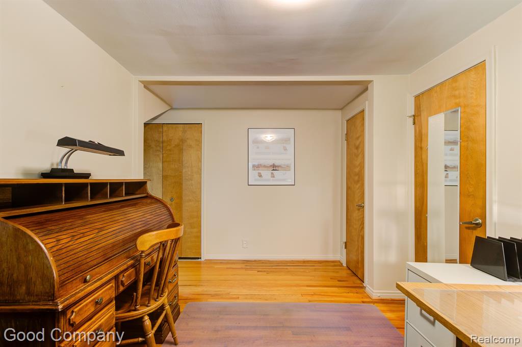 4008 PARKVIEW Drive, Royal Oak, MI 48073 — Photo 39