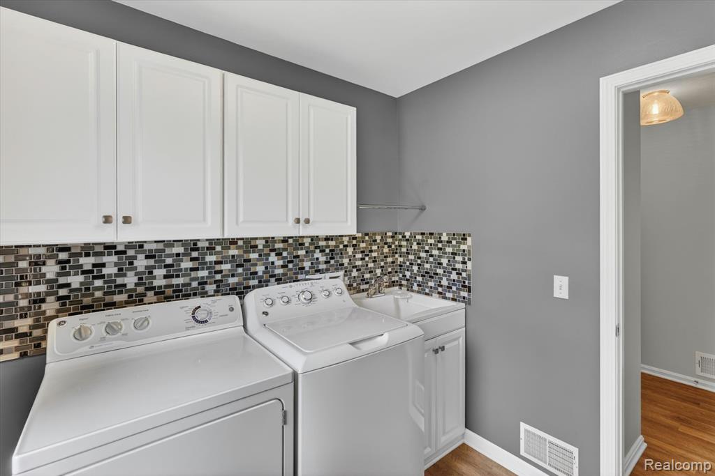 2724 Ore Valley Drive, Hartland, MI 48353 — Photo 22
