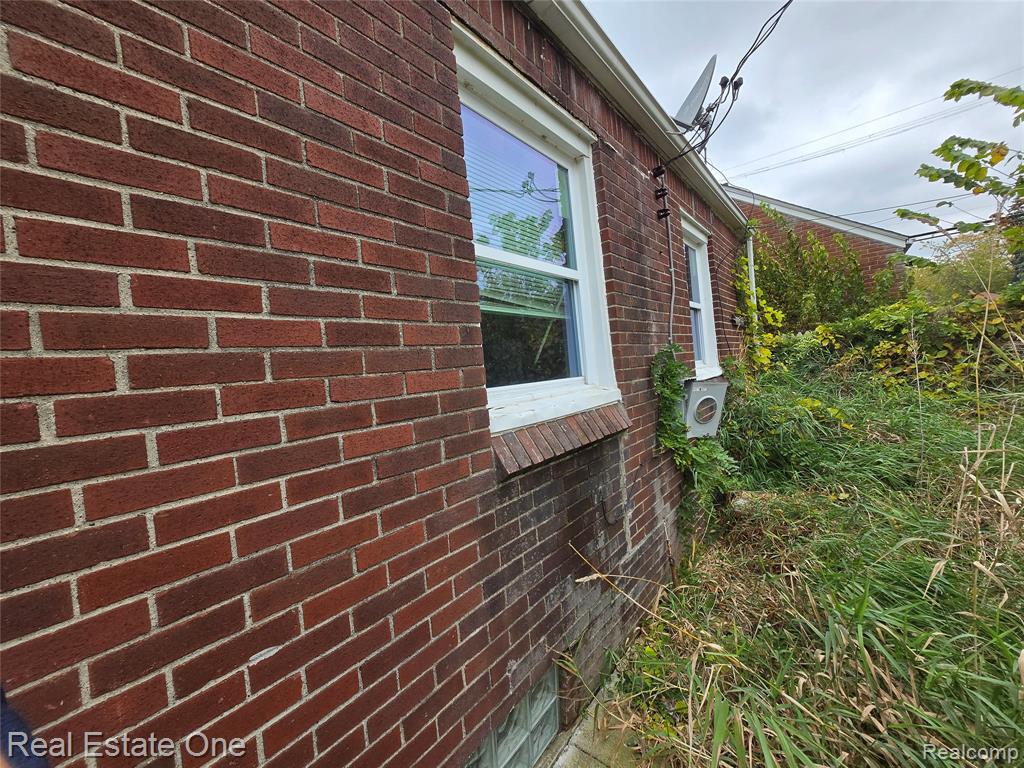 5798 Oldtown Street, Detroit, MI 48224 — Photo 5