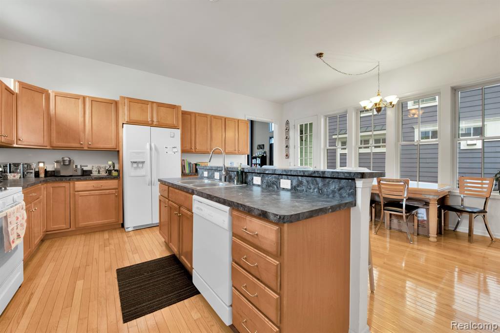 49979 HANCOCK Street, Canton, MI 48188 — Photo 11
