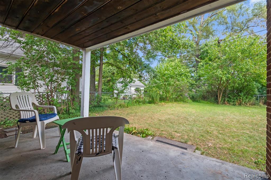 19250 Yonka Street, Detroit, MI 48234 — Photo 27