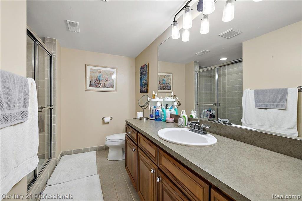 4735 OAKHURST RIDGE Road, Clarkston, MI 48348 — Photo 62
